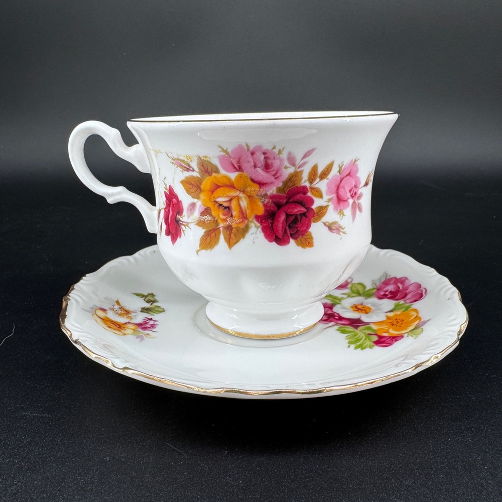 Queen Anne Bone China Teacup & Saucer - Pattern 8638 - Vintage Floral